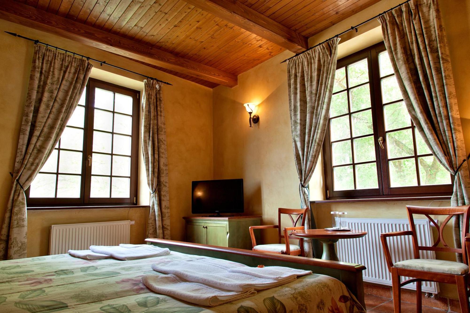 Hotel Sv. Ludmila สคาลิตซา่ ภายนอก รูปภาพ