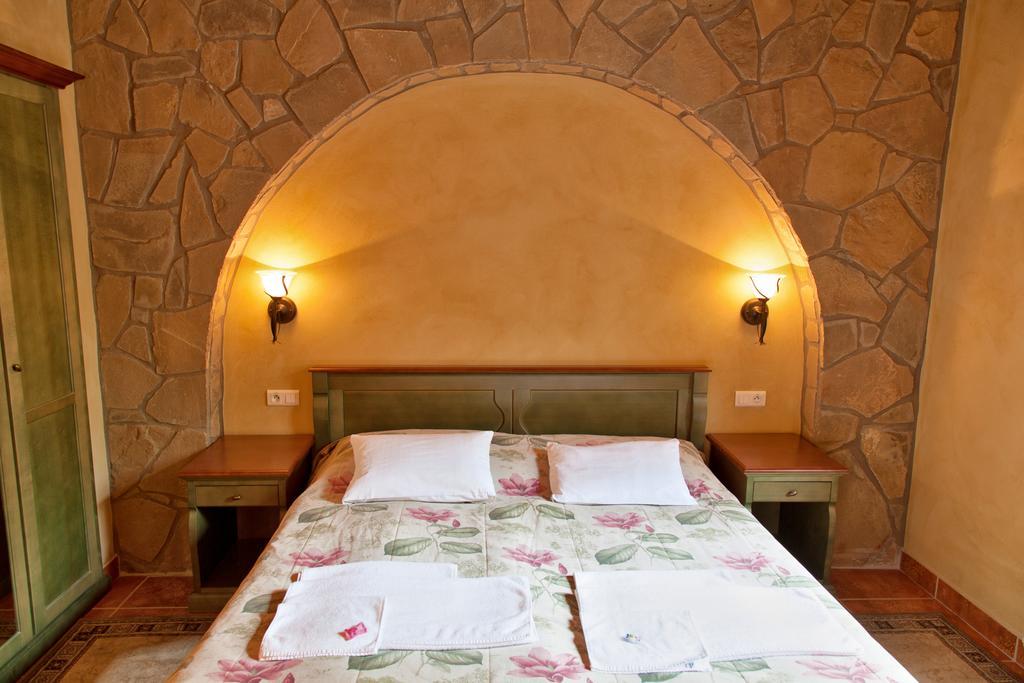 Hotel Sv. Ludmila สคาลิตซา่ ภายนอก รูปภาพ